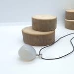 Collier pendentif en véritable pierre naturelle de Calcédoine