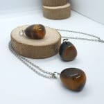 Collier pendentif en véritable pierre naturelle Oeil de tigre