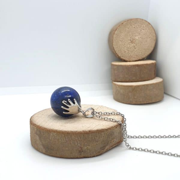 Pendentif mains avec une véritable pierre de Lapis-lazuli de 15mm