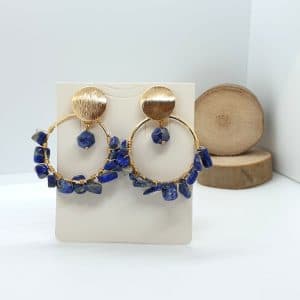 Boucles d'oreilles "Nolä" avec des copeaux de Lapis-lazuli