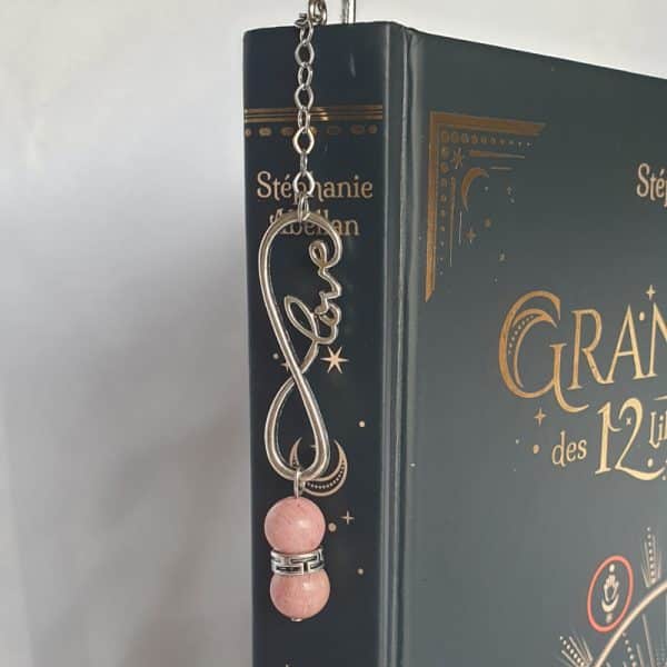 Marque-page "Love" en pierre naturelle de Rhodonite