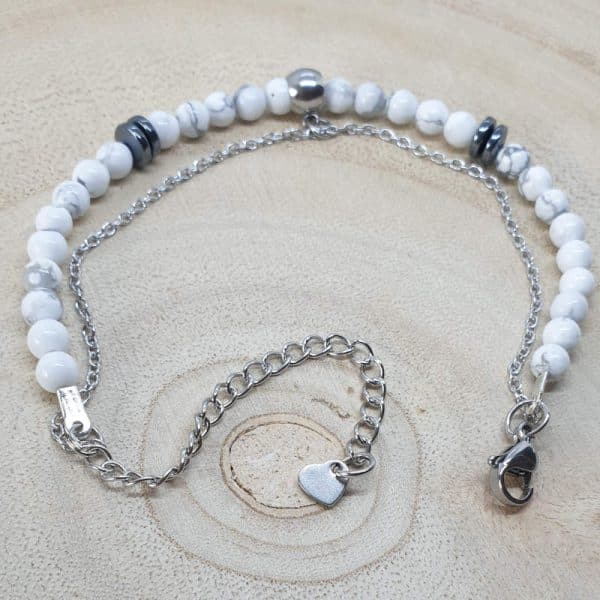 Bracelet double rang en véritables pierres naturelles d'Howlite en perles 4mm et en acier inoxydable argent