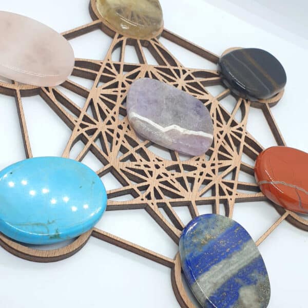 Pierre naturelle plate 7 chakras